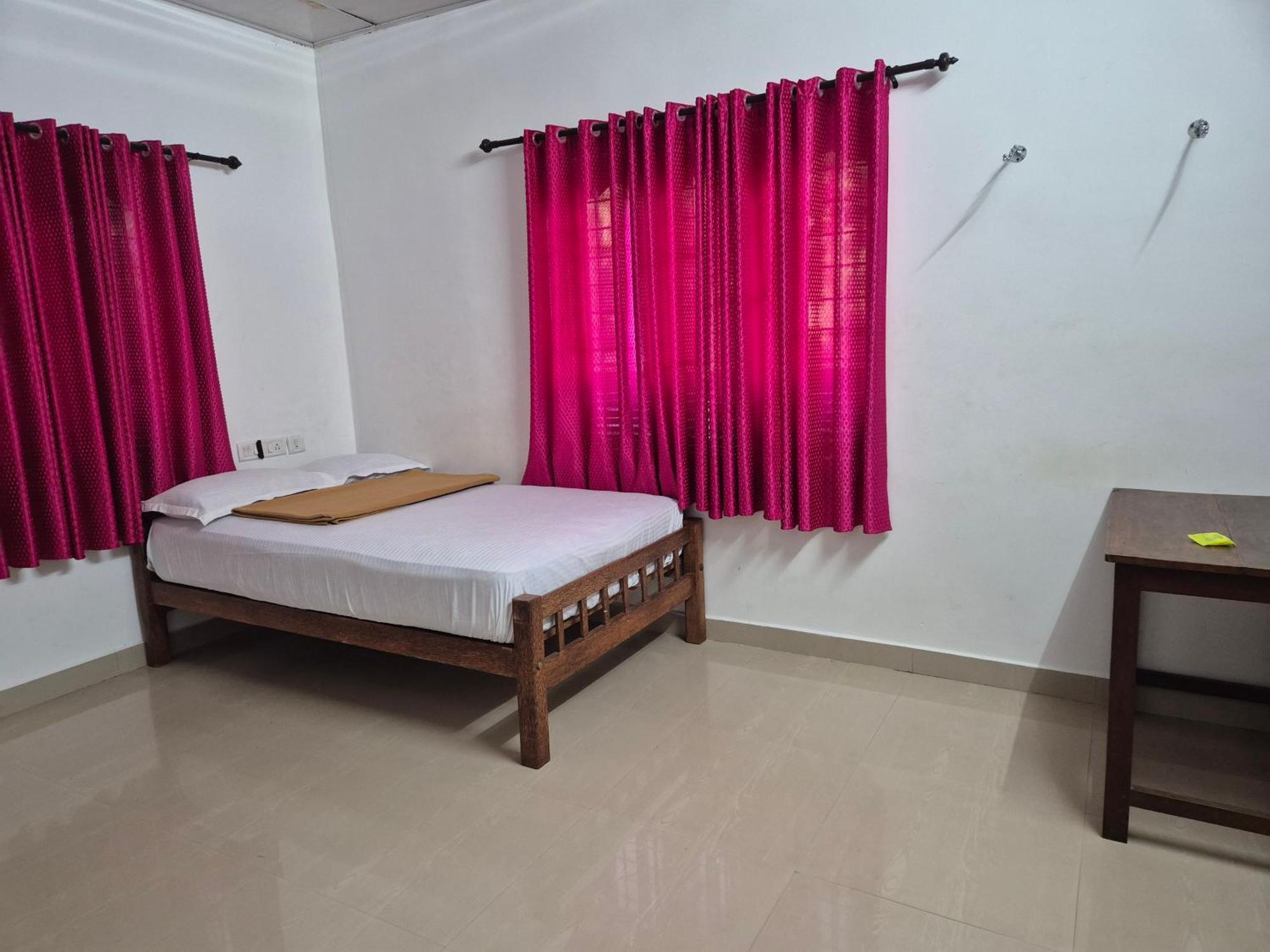 Anivilla Holiday Home Kunjithanny Anachal Стая снимка